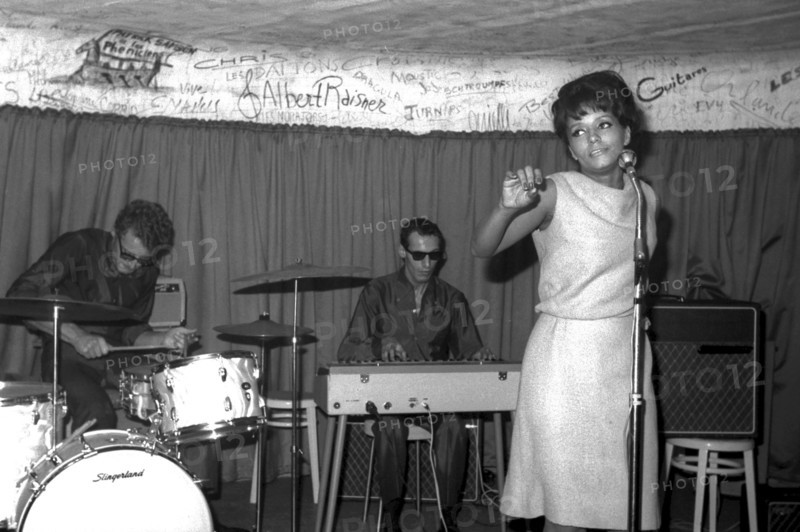 Nancy Holloway, 1965