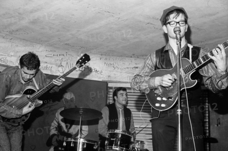 Rock band performing at the Golf-Drouot, 1964