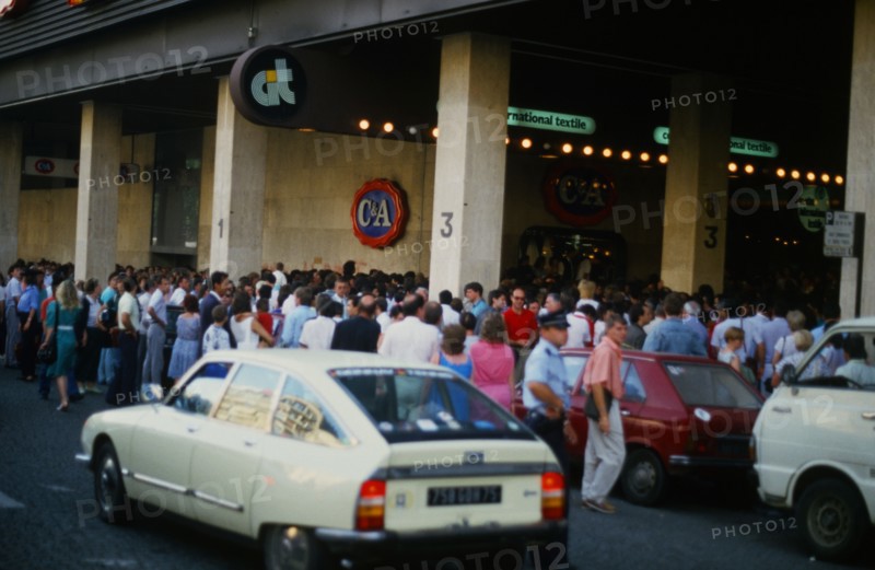 Spectators waiting to enter the 'Roue de la Fortune' TV set