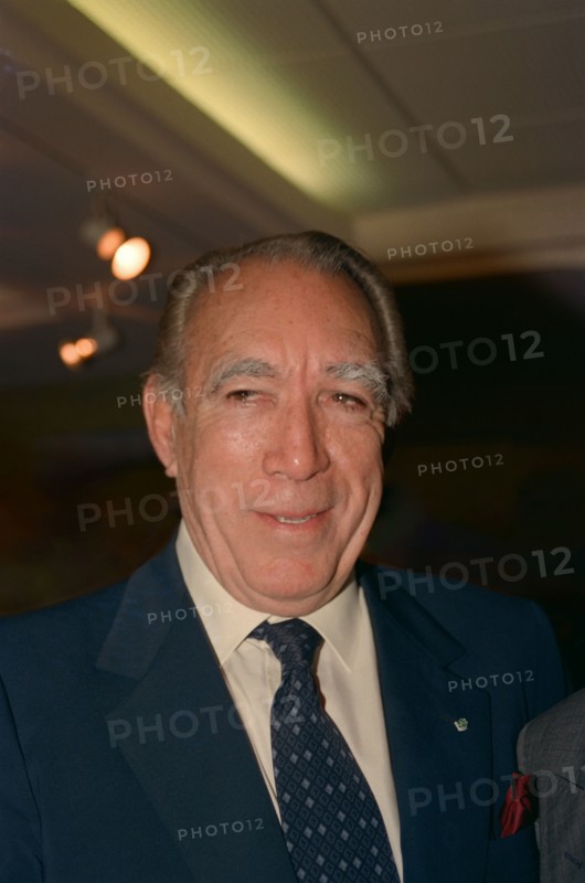 Anthony Quinn, 1990