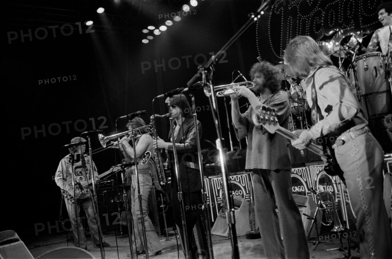 Chicago (band), 1977