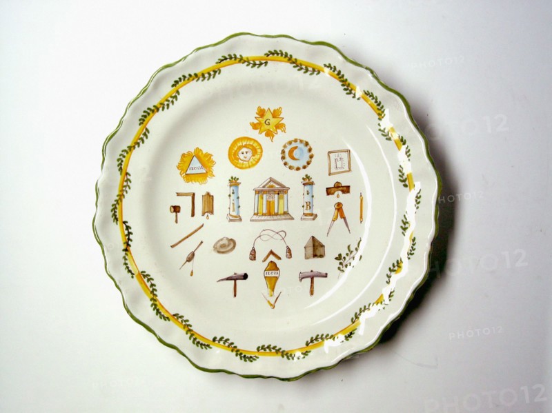 Faience plate.