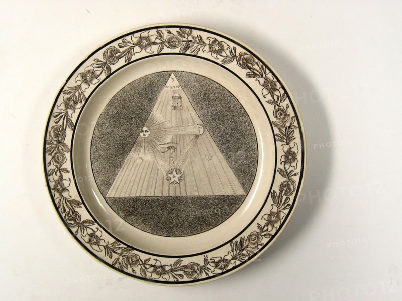 Fine faience.