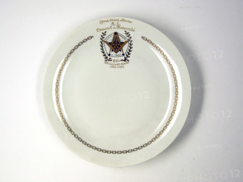Faience plate with Masonic decoration.