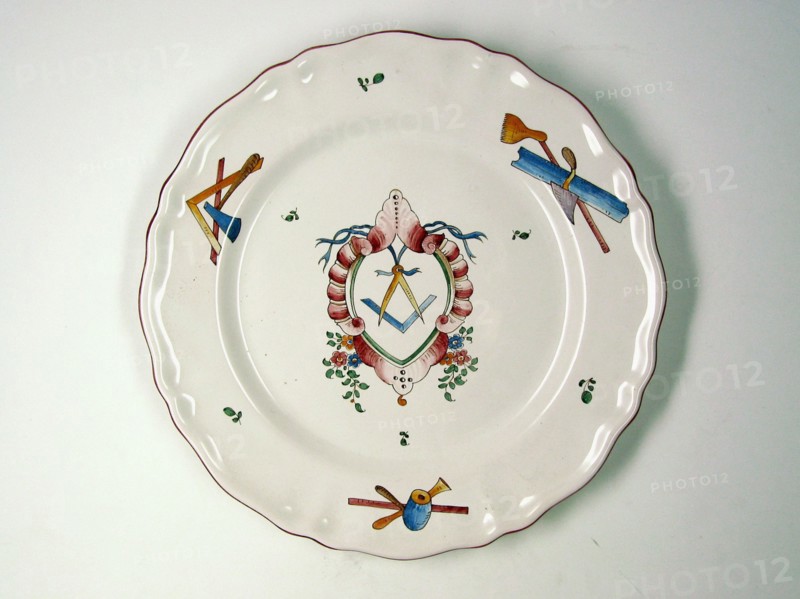 Faience plate.