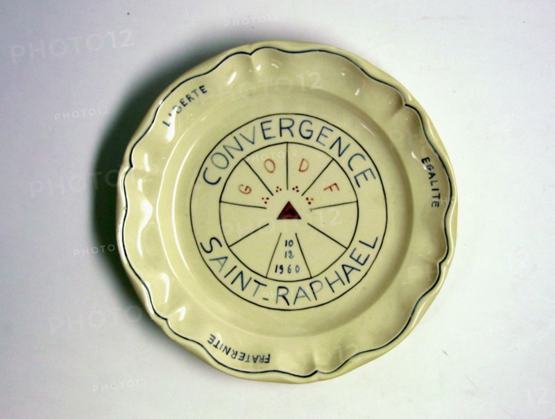 Faience plate.