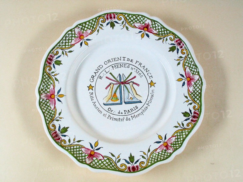 Faience plate.