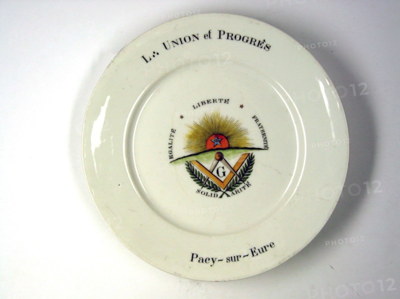 Porcelain plate.