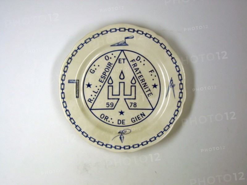 Porcelain plate.