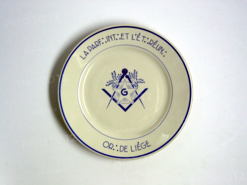 ‘Hotel ware’ porcelain plate.