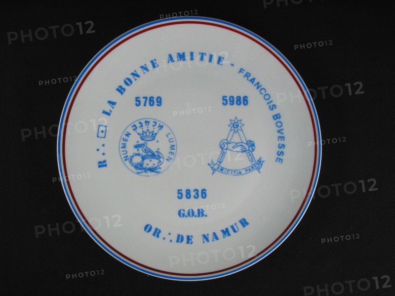 Porcelain plate.