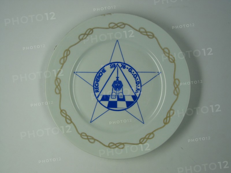Porcelain plate.