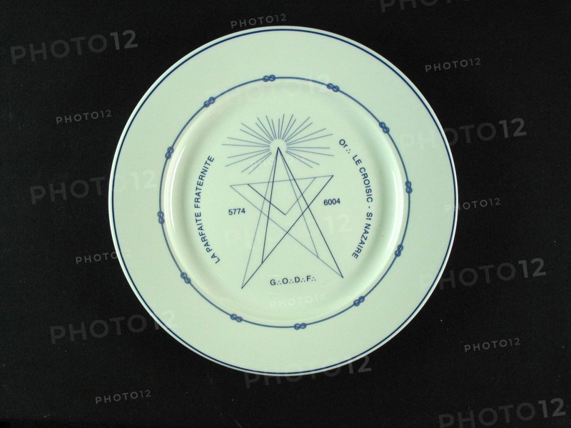 Porcelain plate.