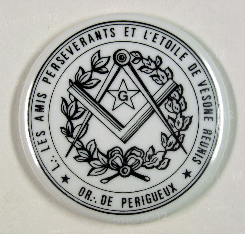 Jeton en porcelaine à décors maçonniques