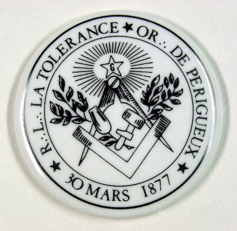 Porcelain token with Masonic decoration.