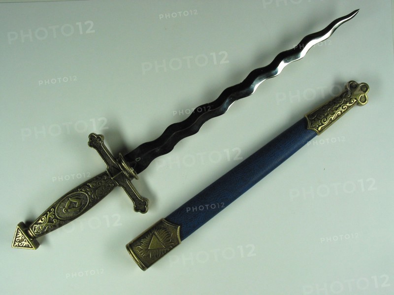 Contemporary Elect dagger with flaming blade.