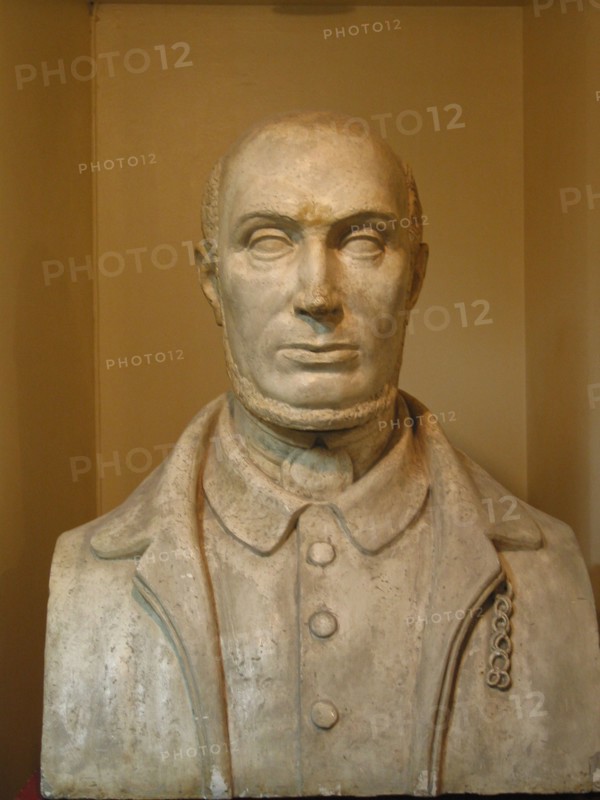 Plaster bust of Victor Schoelcher.