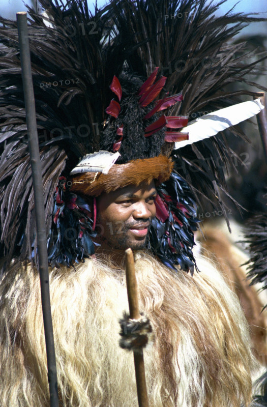 Le Roi Mswati III dansant la Umhlanga