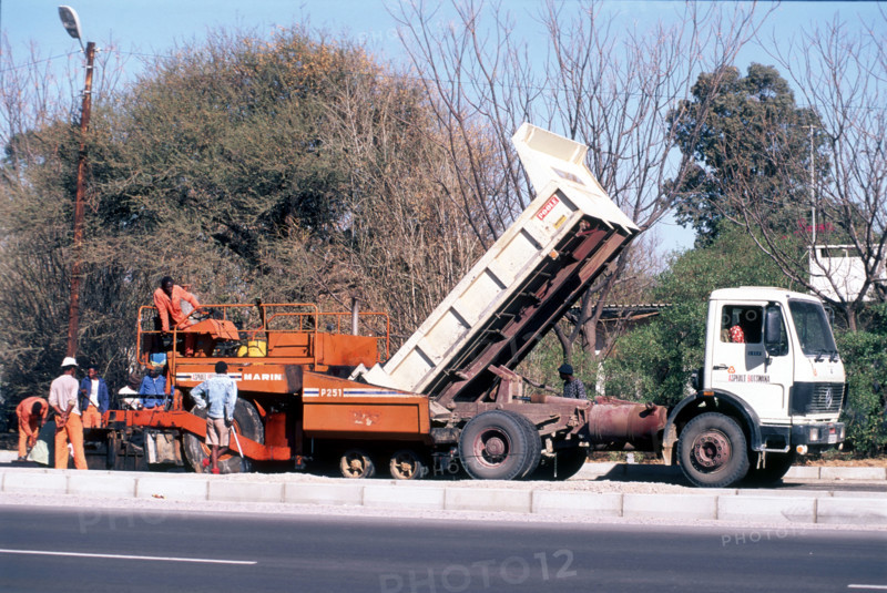 Road Construction
\n
