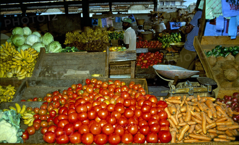 FRUIT AND VEGETABLE STALL AT MARKET, MOSHI, TANZANIA