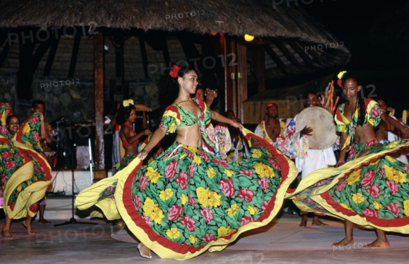 SEGA DANCERS, LE TOUESSROK, MAURITIUS