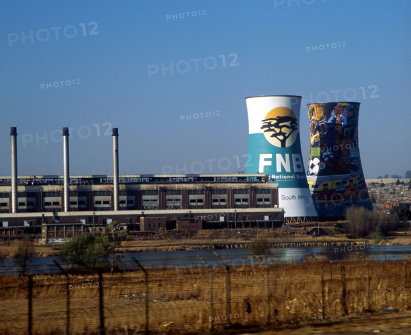 Soweto, Johannesburg, South Africa, 9/2003
Cooling towers of a power station situated in a residential area in Soweto, Johannesburg, South Africa
power station, cooling towers, energy, electricity, power generator, industry in an urban area, townships