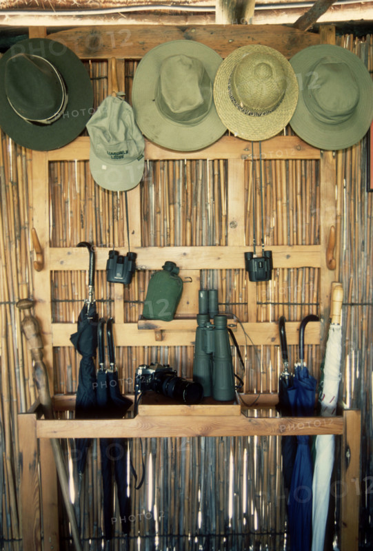 Okavango hat stand