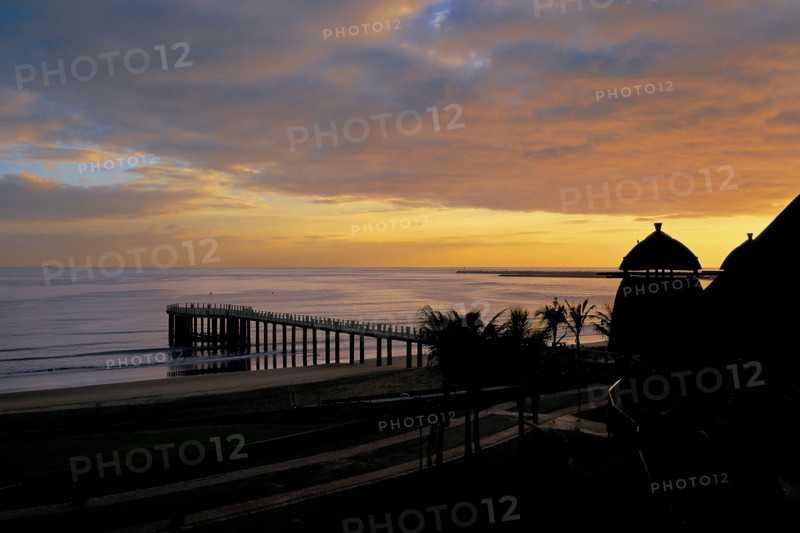USHAKA MARINE WORLD AT SUNRISE