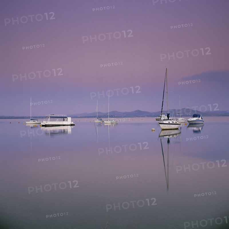 HARTBEESPOORT DAM AT DUSK