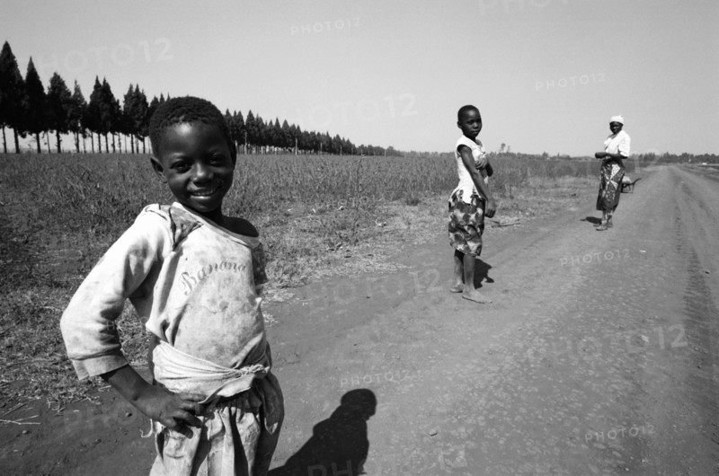 Family on a Zimbabwean farm 3