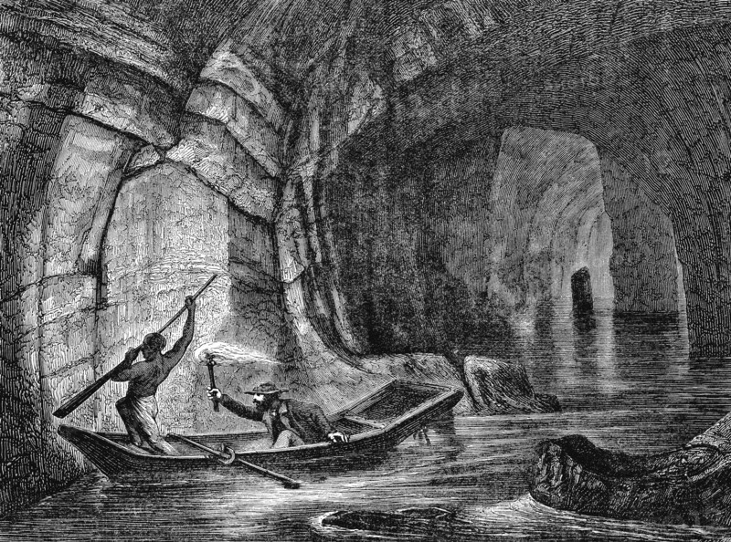 Barque naviguant sur la Styx, riviere souterraine des grottes de Mammouth, grottes de castine dans le Kentucky, Etats-unis