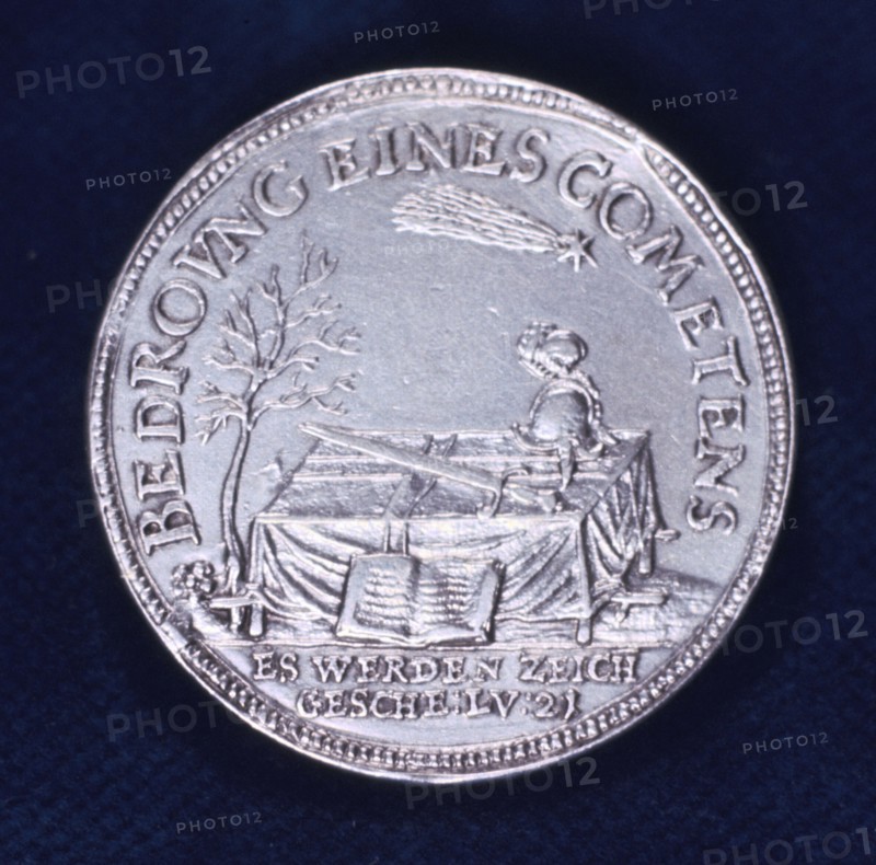 Obverse of medal commemorating  the brilliant comet of November 1618