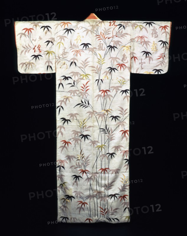Lady's Kimono of embroidered white satin