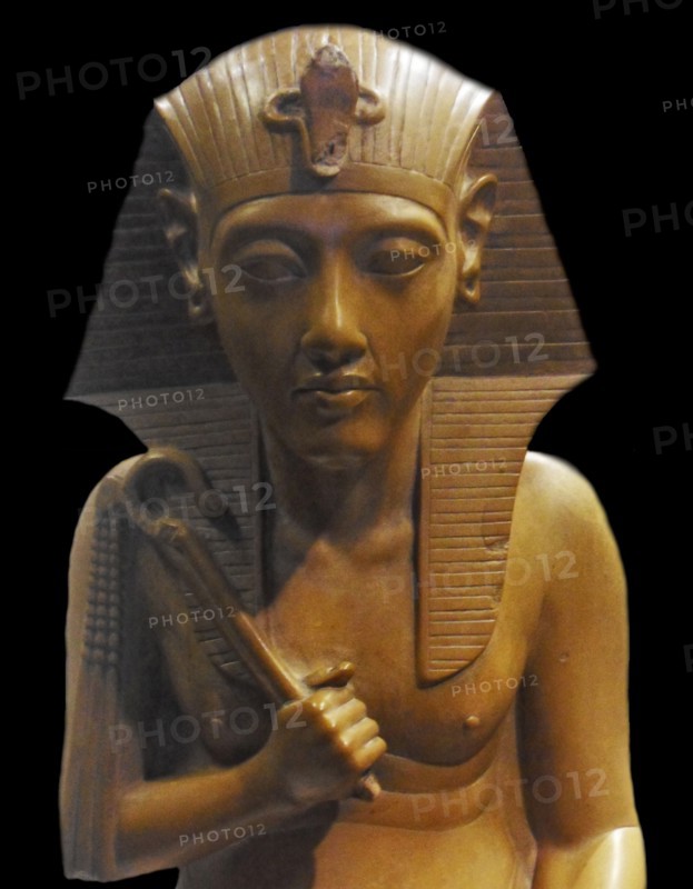 Fragment of a royal group of The Amarna Period