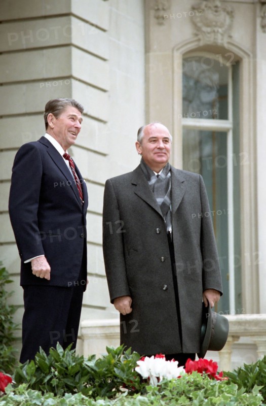 Mikhail Gorbachev and Ronald Reagan