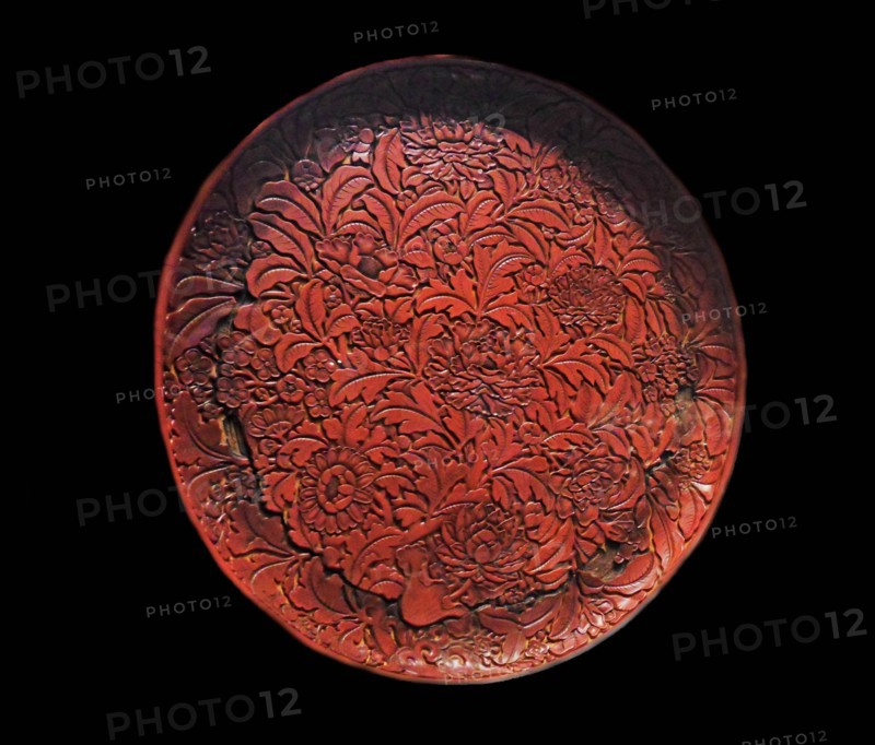 Carved Chinese lacquer dish