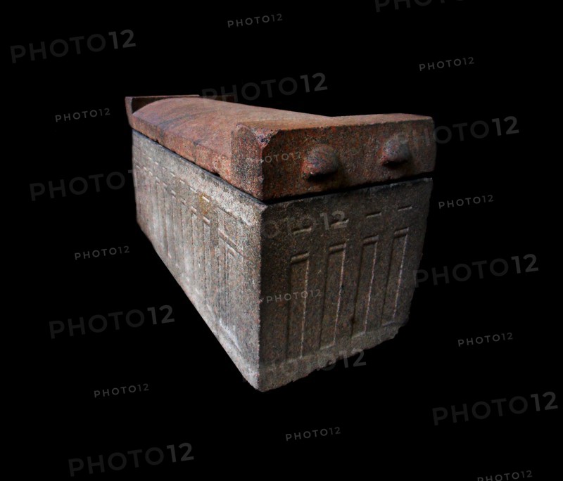 Red granite sarcophagus from Giza