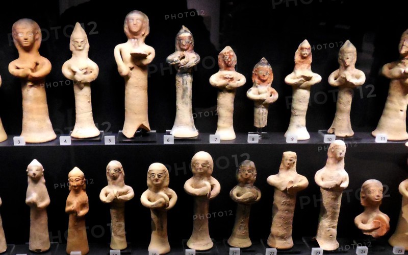 Figurines of females from larnaca