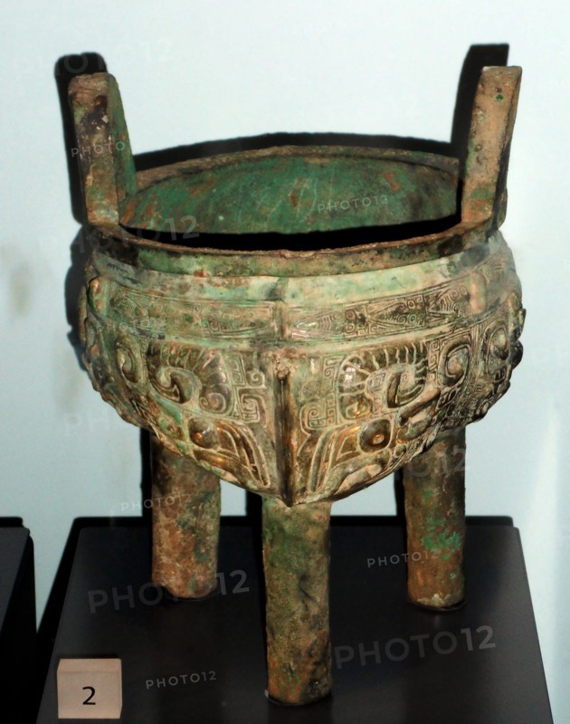 Bronze cooking vessel