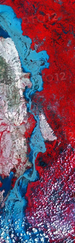 Image strip over the Indus River, Pakistan