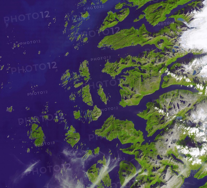 The Arctic Circle cuts through the western coast of Norway