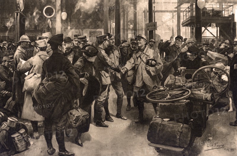 French and British soldiers meet at a staion in France