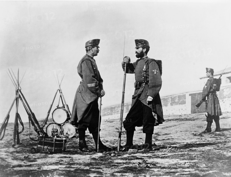 Three Spanish soldiers