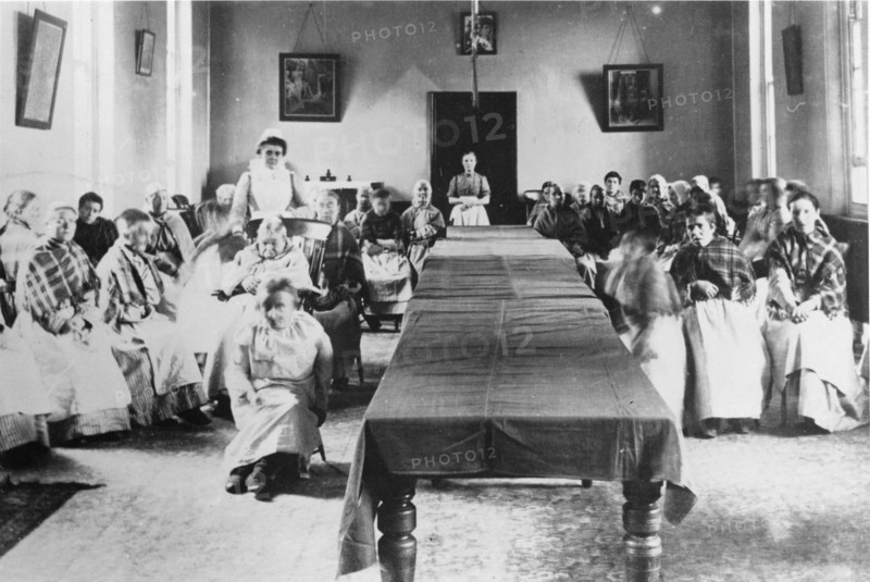 A mental assylum in France, circa 1900