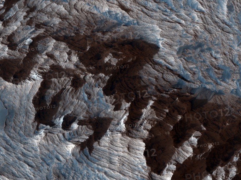 Area of layered deposits in Candor Chasma