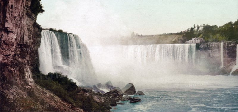Niagara Falls, general view from Cave of the Winds 1900