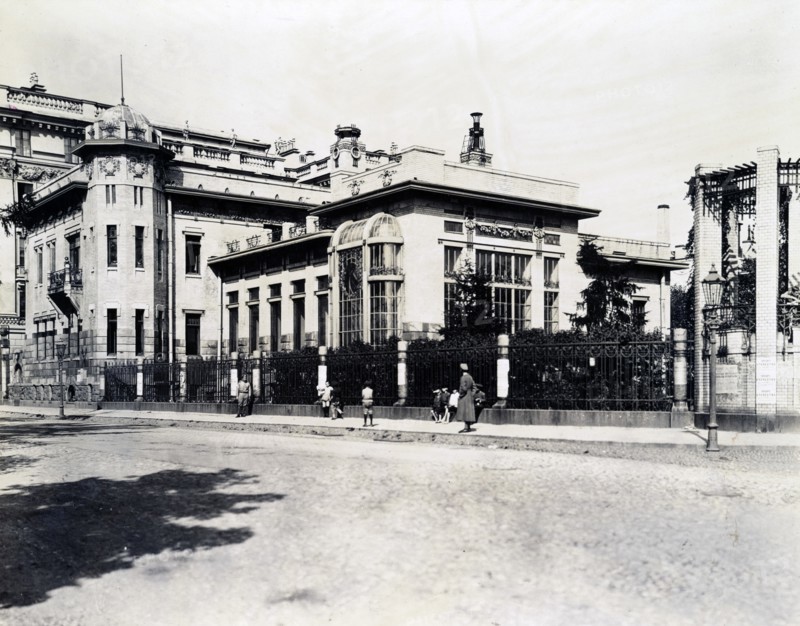Photograph of the exterior of the Mariinsky Palace