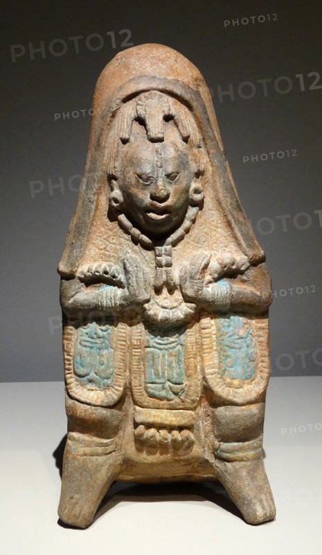 Mayan ceramic female figurine, Mexico 600-900 AD