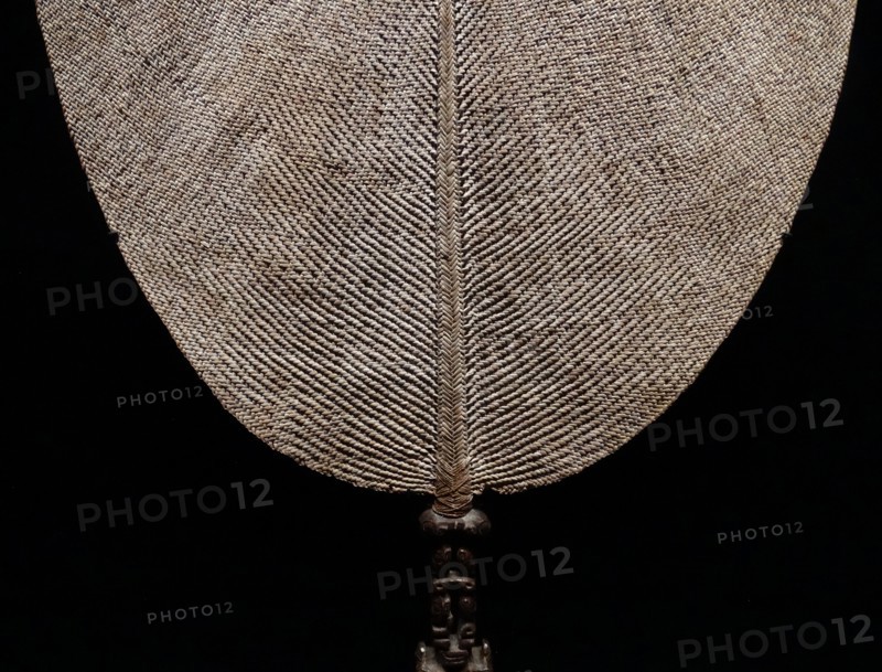Fan made from wood and vegetable fibres, Isle of Nuku Hiva in Polynesia.