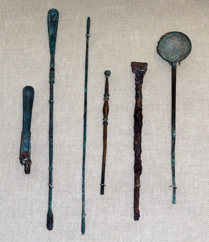 Roman surgical instruments
